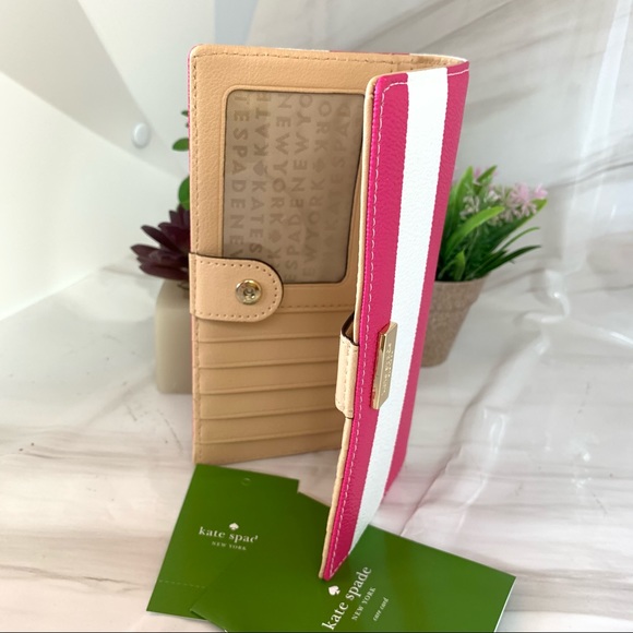 Brand new Kate Spade Wallet - Picture 9 of 9